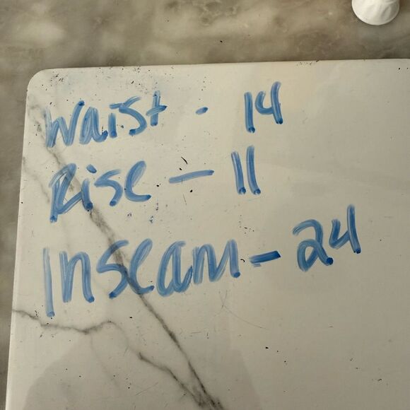 Abercrombie & Fitch Women’s 6 Short Grey The Mom High Rise Jeans - Picture 5 of 5